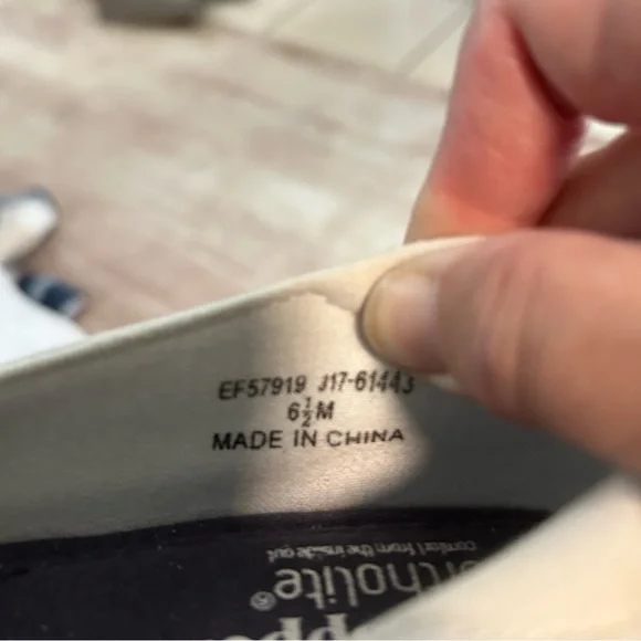 Grasshoppers White Flats‎ with Decorative Bows 6.5 - Picture 8 of 8